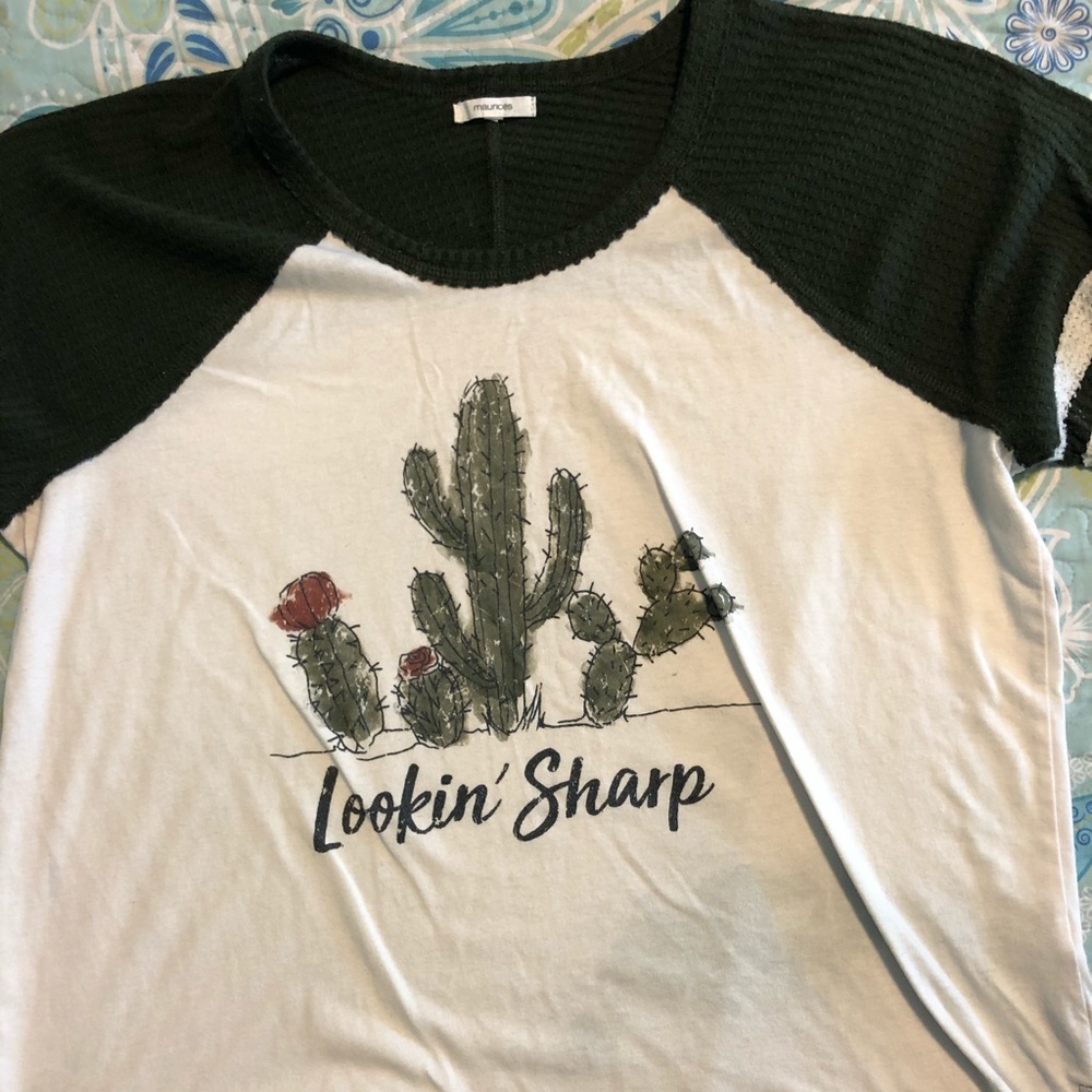 Maurices looking sharp tee - Picture 2 of 3